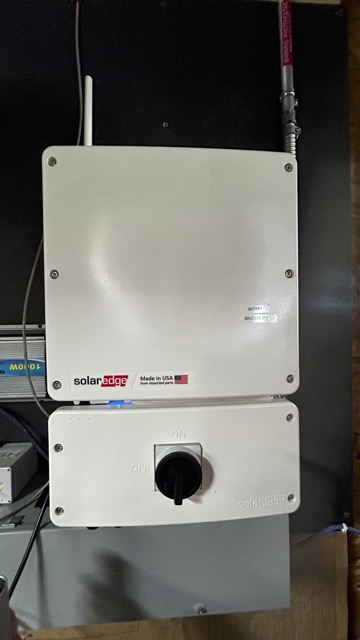 SolarEdge Energy Hub inverter install